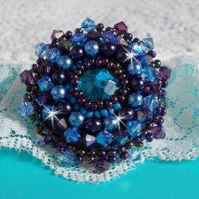 Ring Royal Blue Roses embroidered with a glass cabochon and beautiful pearls in a baroque style